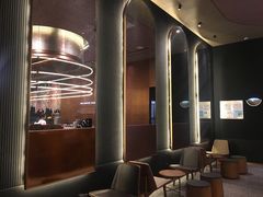 -星巴克臻选(上海虹桥新天地三店)