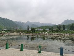 -百里峡七彩艺术小镇