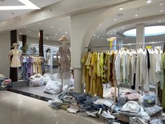 -广州壹马服装广场