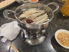 -世贸万锦大酒店·烹大师火锅达人