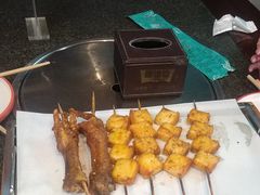 -路边边地标烧烤·川菜·小龙虾·音乐酒馆(良乡长虹店)