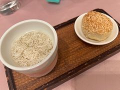 文思豆腐配蟹壳黄-江南灶中餐厅(南京香格里拉店)