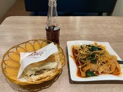 擀面皮肉夹馍-焦记老潼关肉夹馍(东五路店)