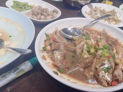 红烧杂鱼-小厨师·二十年沈家门小海鲜(百井坊巷店)