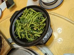 东方豆酱空心菜-东方之猪四更烤乳猪(金垦总店)