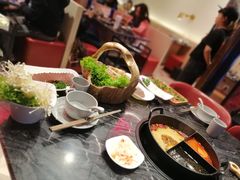 -热火朝天鲜切牛肉火锅(南强街巷店)