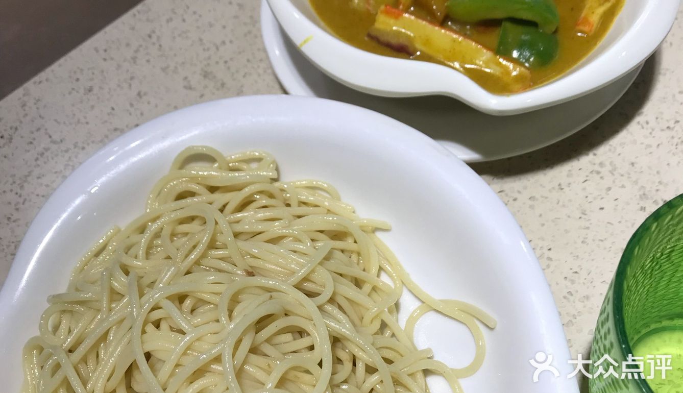 菜品:菜单上有套餐选择,每一天的样式都不一样