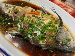 -芦茨金富饭庄·25年老字号·专做稻草鸡