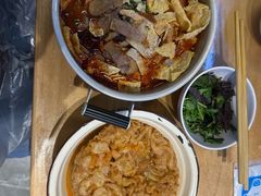 -丽丽三鲜螺蛳粉(田林路店)