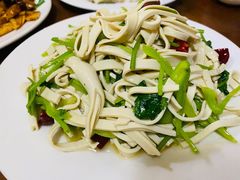 拌黑豆腐皮-雅仕聚酒馆