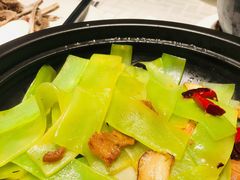青笋煲-马仕玖煲·融合菜·酥不腻烤鸭(人大店)