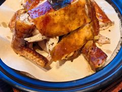 黑松露手撕脆皮鸡（半只）-广州柏悦酒店·悦景轩·粤菜餐厅