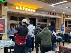 等位区-红鼻子桂林米粉(金唐新光界店)