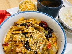 -轻蔬不用等·素食(江苏路店)