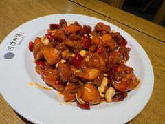 宫保鸡腿丁-河沿肉饼Beijing Pie(锡拉胡同店)