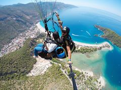 -费特希耶滑翔伞