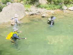 -安吉龙王山峡谷漂流