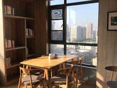 -西安大雁塔科技大学地铁站亚朵酒店