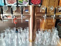 -老东镇啤酒屋海鲜加工·蒸汽海鲜·海鲜烧烤(台东店)