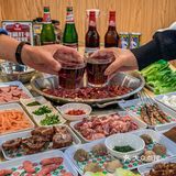 特色羊肉 选用的是内蒙5～6月的羔羊肉，食材很新鲜