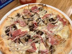 -城市大道红炉披萨烘焙坊