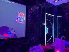 -VIVA·百人年会团建篮球场轰趴馆