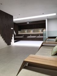 点击看大图 我已经是这里七年的会员了,很喜欢安福路店,一是环境好,二是这里比较方便,也有我喜欢的老师,最主要,是有我的顾问Mary!任何课程上的事情都会帮我解决,提供最好的服务!-Y+瑜伽会所