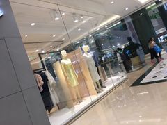 -COS(月星环球港店)