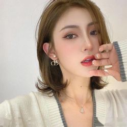 -时尚殿堂明星门店