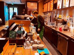 -星巴克臻选(南京金茂览秀城店)