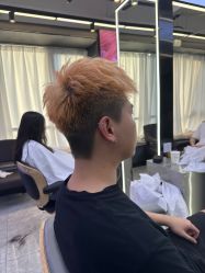 -藤野造型烫发染发