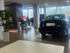 -上海永达奥诚奥迪4S店(申江路店)