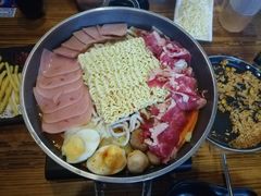 -辛明堂洞韩式芝士年糕火锅(万达店)