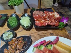 -鹤一烤肉自助餐厅(中关村店)