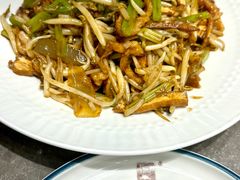 -闫府私房菜·百年鲁菜(恒隆店)