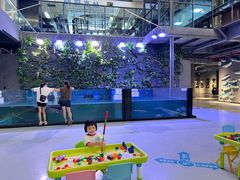 -多彩贵州城极地海洋世界