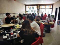 大堂-山城家常菜铁锅炖鱼