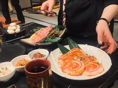-山川小町·极番烧肉(新地假日广场店)
