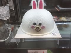 line可妮兔蛋糕-巴黎贝甜(宜山路店)