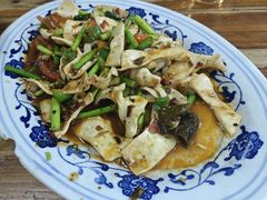 -九九牛肉馆(南山路店)