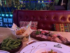 -Famous肥猫墨西哥音乐餐吧(五棵松华熙LIVE店)