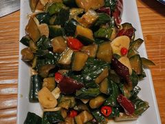 爽口黄瓜条-白城车站店一九二八铁锅炖