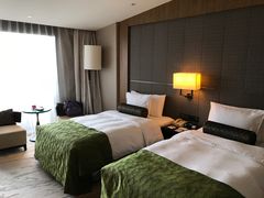 -上海滴水湖皇冠假日酒店