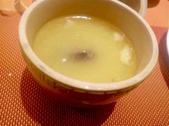 -鲜艳西餐厅(衡山路十二号华邑店)