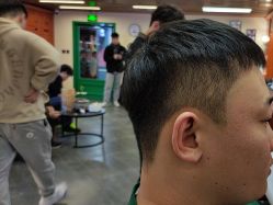 -米娜男士新国潮理发馆