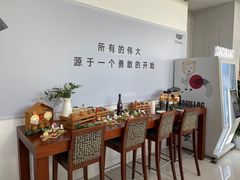 -上海安吉名轩·凯迪拉克4S店