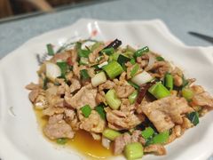 宣威小炒肉-宣威年猪饭·二十年云南家常菜·特色小炒肉(金碧店)