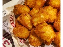 薯宝-The Habit Burger Grill 哈比特汉堡(复兴soho店)