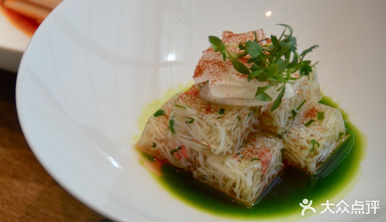 PARK HYATT春季菜，没有腿的鲜味们和一泡明前龙井。