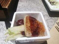 -穹六人间 people 6(岳阳路店)